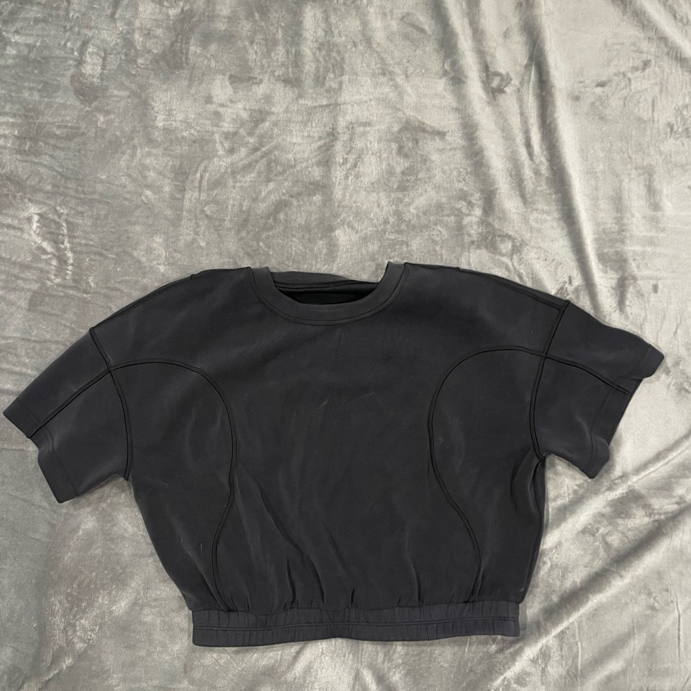 Black Cropped Sweatshirt